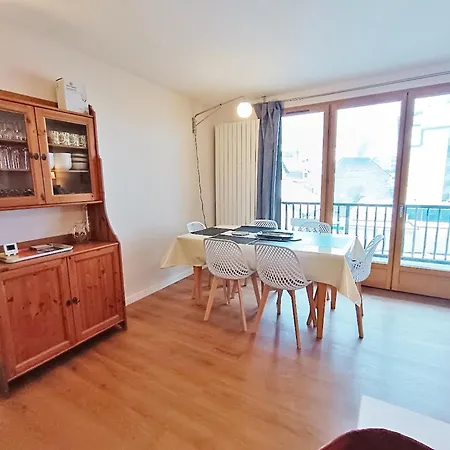 L'echappee Luchonnaise, T2, Balcon Plein Sud, Wifi, Ascenseur Apartman Bagnères-de-Luchon